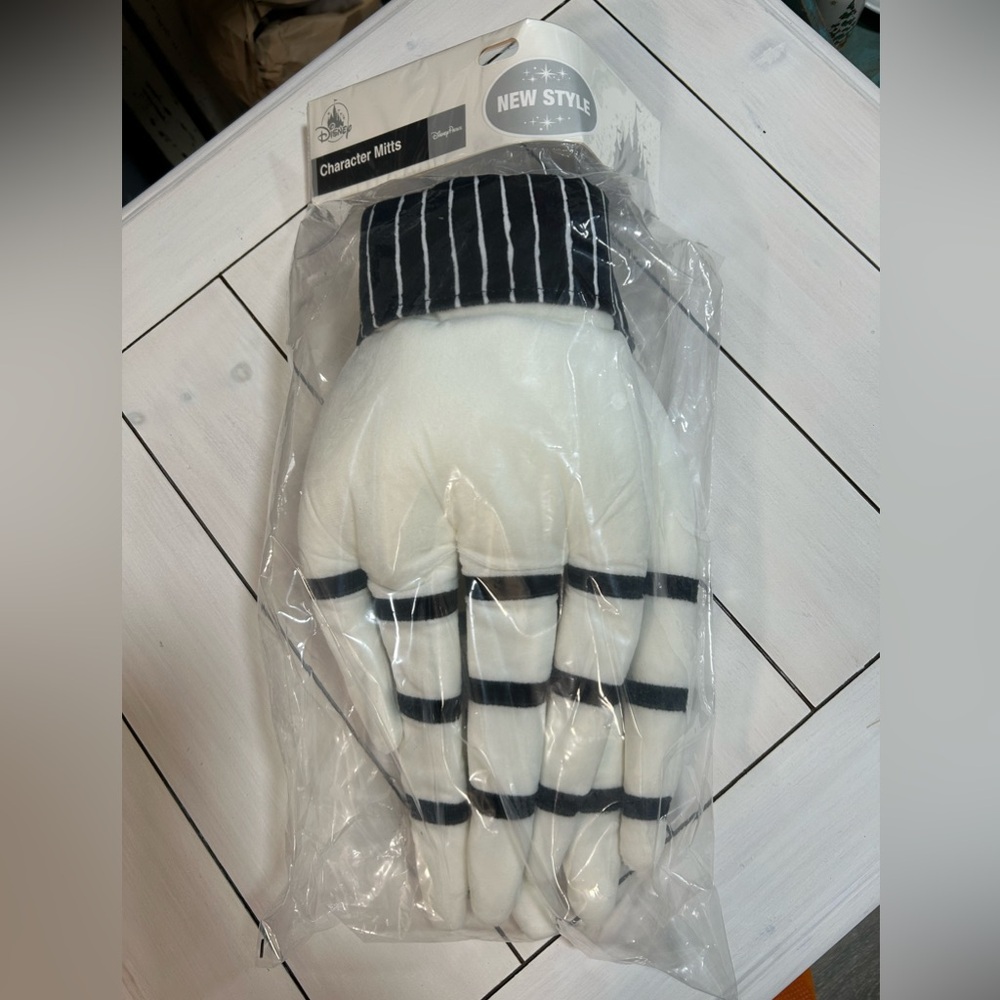Disney Nightmare Before Christmas Halloween Costume Gloves